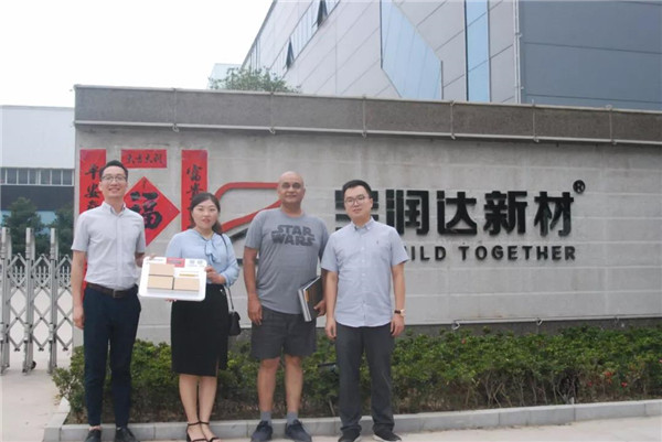 再拓海外版圖，美國Rocky先生來訪寶潤達(dá)洽談保溫一體板項(xiàng)目